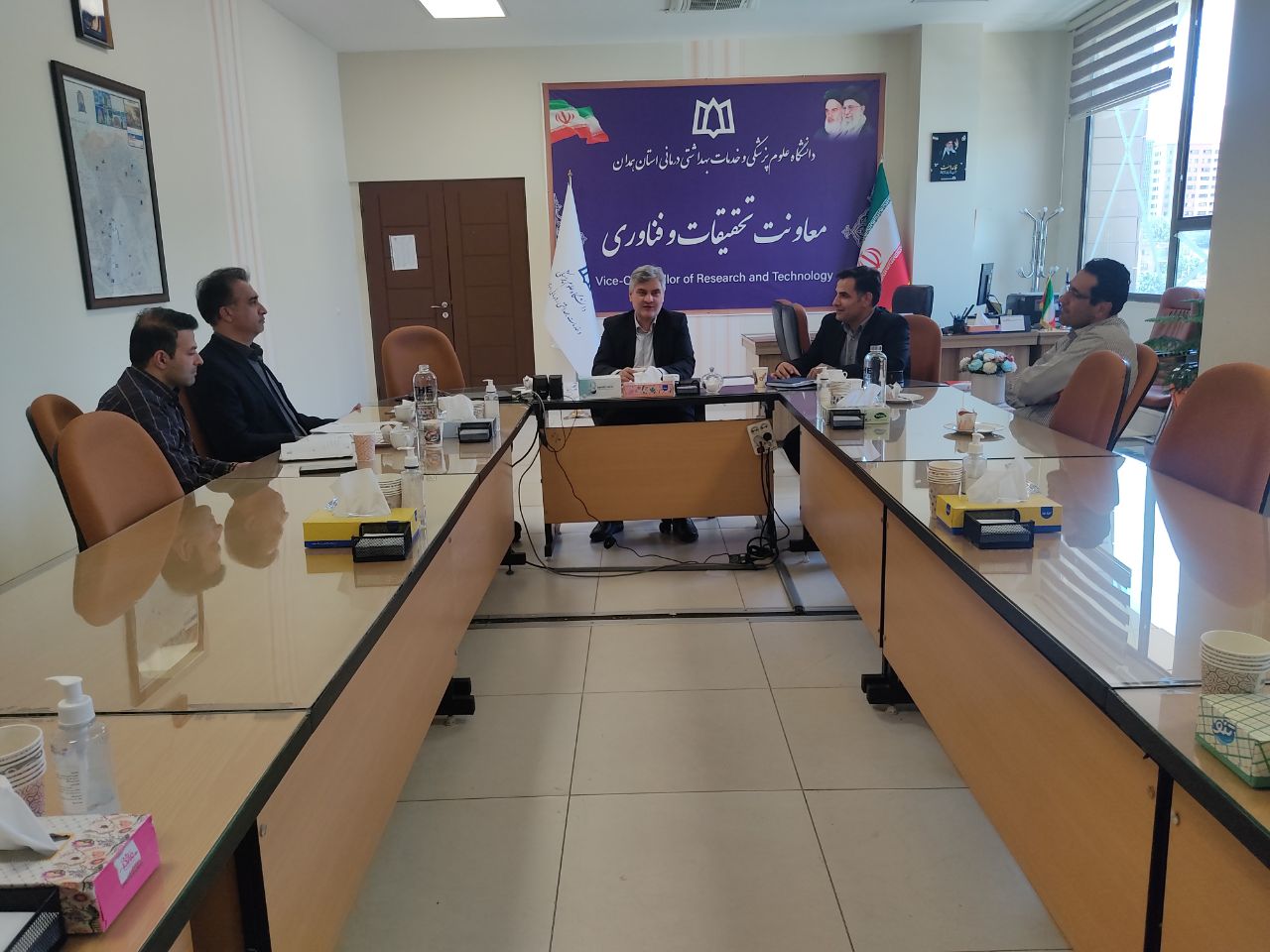 دیدار معاون بیمه ای اداره کل تامین اجتماعی استان همدان با معاون تحقیقات و فناوری