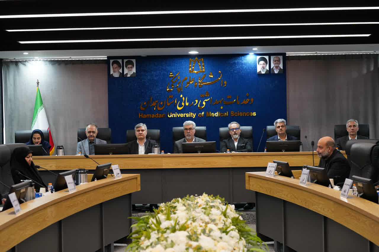 چهارمین نشست مدیران و کارشناسان ادارات کتاب و انتشارات دانشگاه‌های علوم پزشکی کشور در همدان برگزار شد